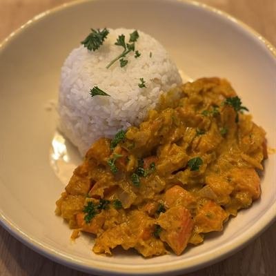 Kürbis-Curry mit einer Portion Reis