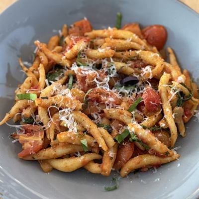 Schupfnudeln mit Tomaten und Parmesan